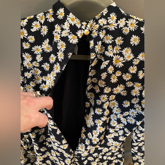 71F/25C Daisy Floral Long-Sleeve Dress XS - Picture 7 of 14